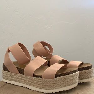 Steven madden platform sandals